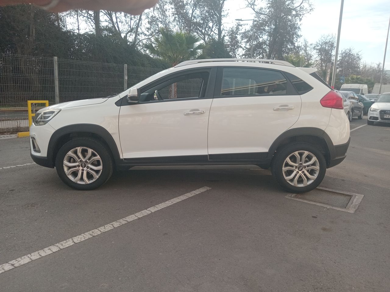 CHERY - 4
