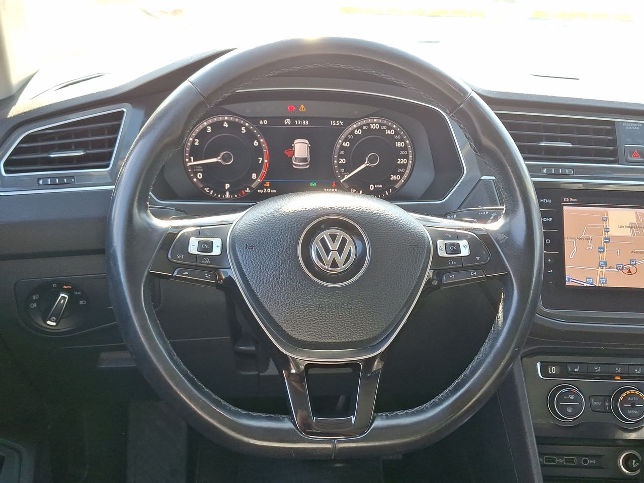 VOLKSWAGEN - 26