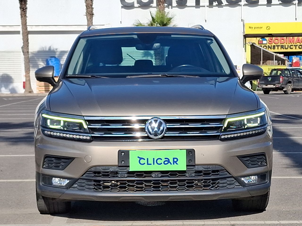 VOLKSWAGEN - 2