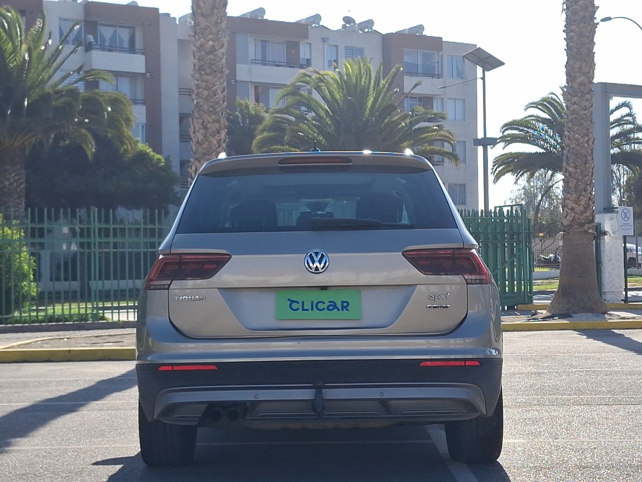 VOLKSWAGEN - 6