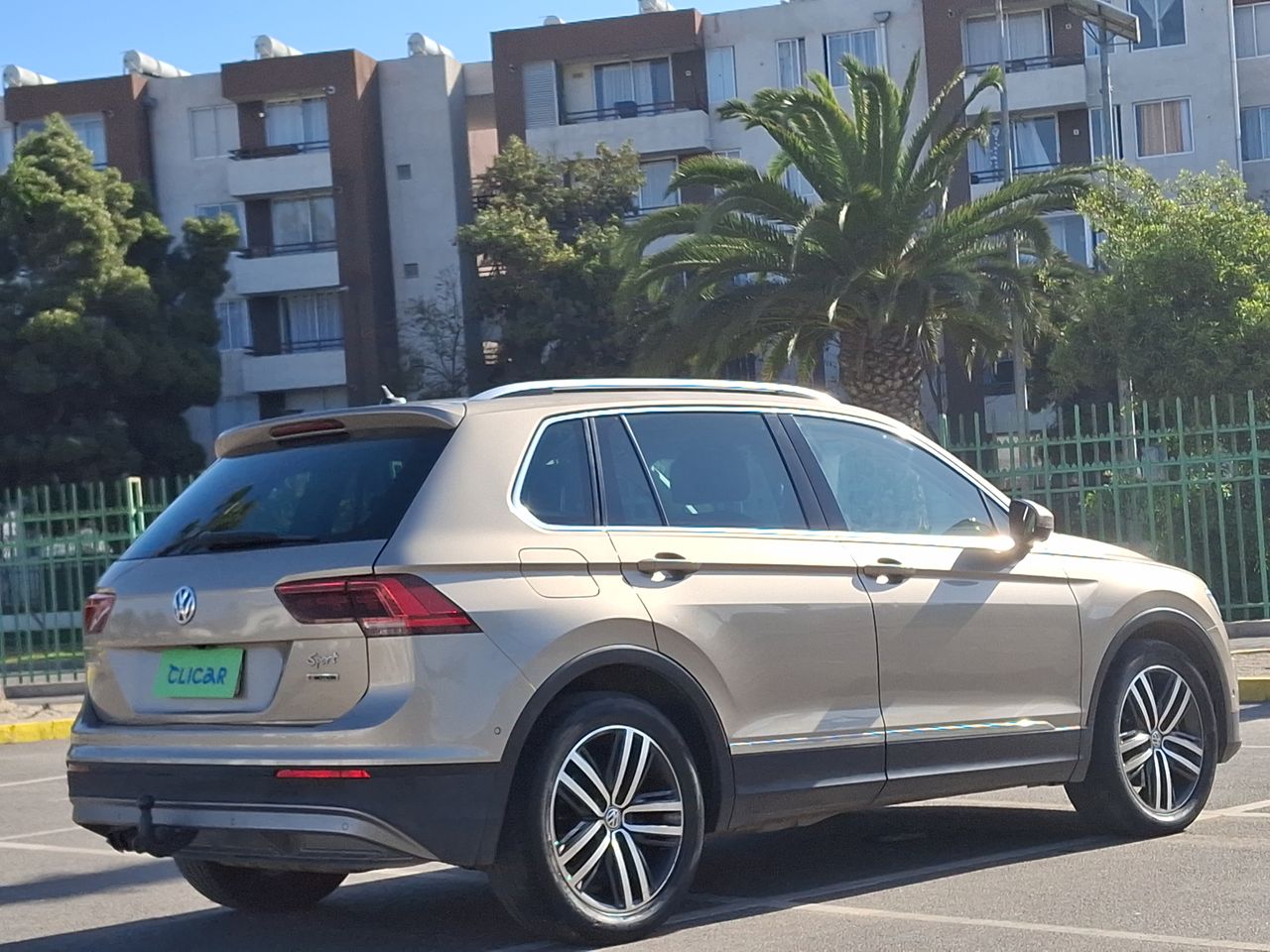 VOLKSWAGEN - 7