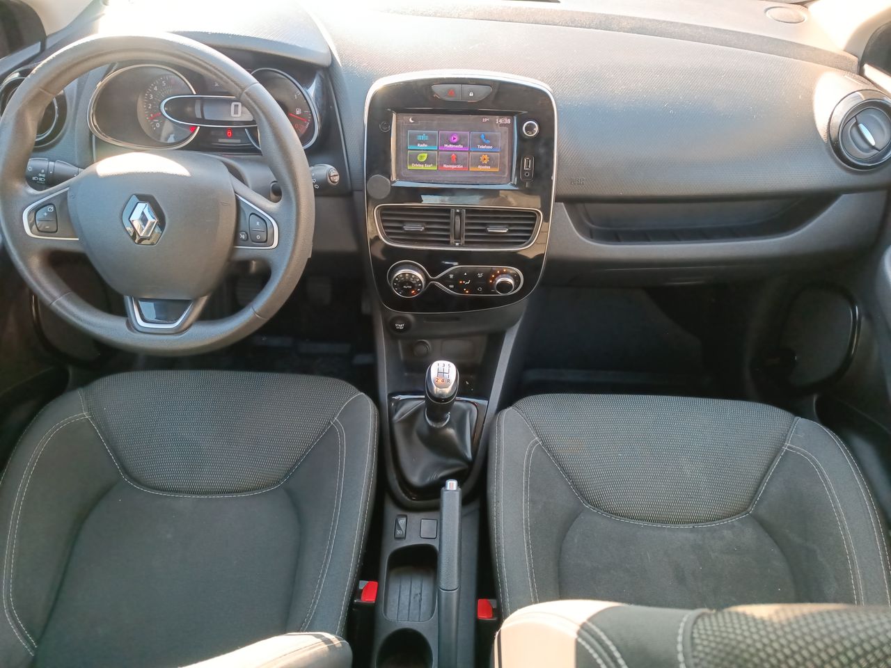 RENAULT - 28
