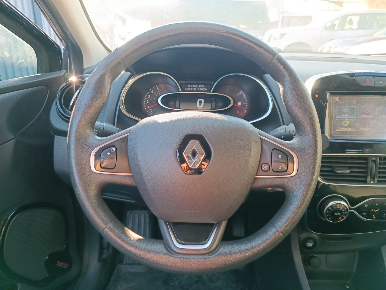 RENAULT - 23