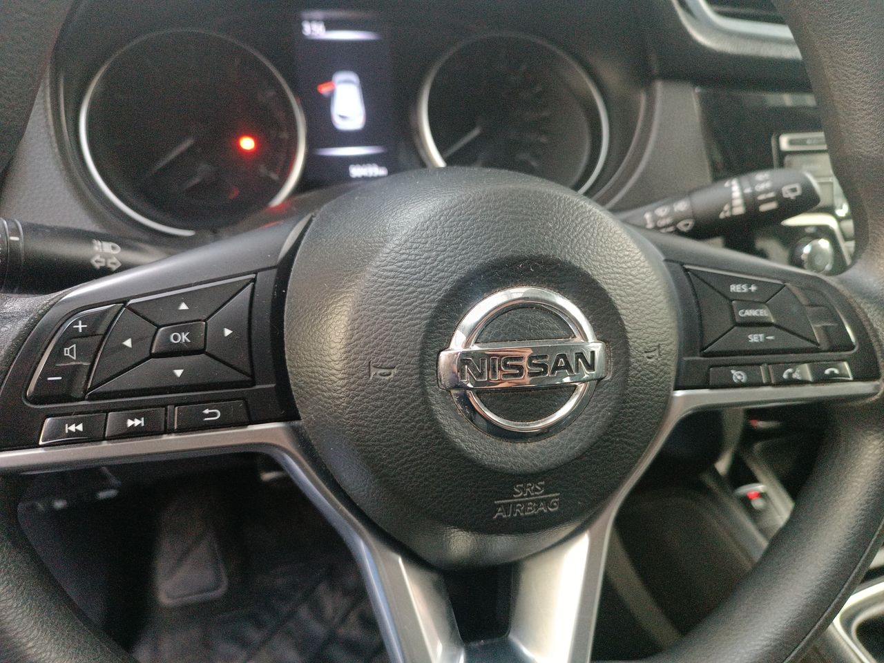NISSAN - 26