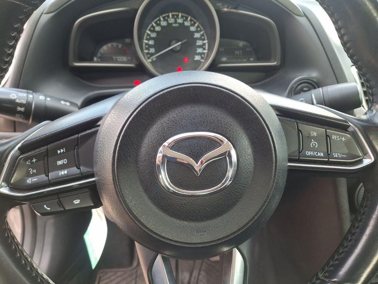 MAZDA - 25