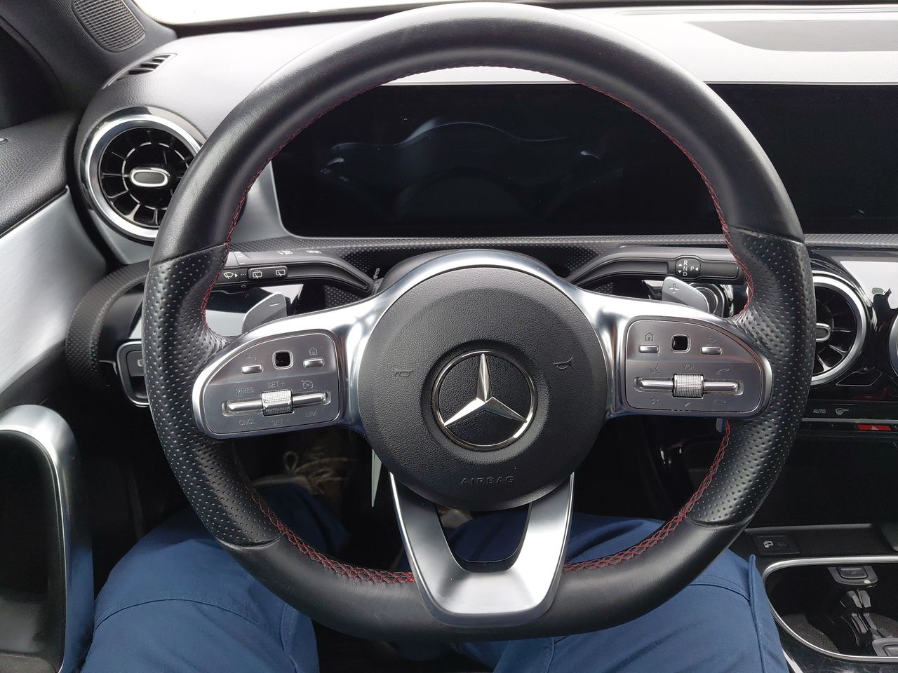 MERCEDES BENZ - 18