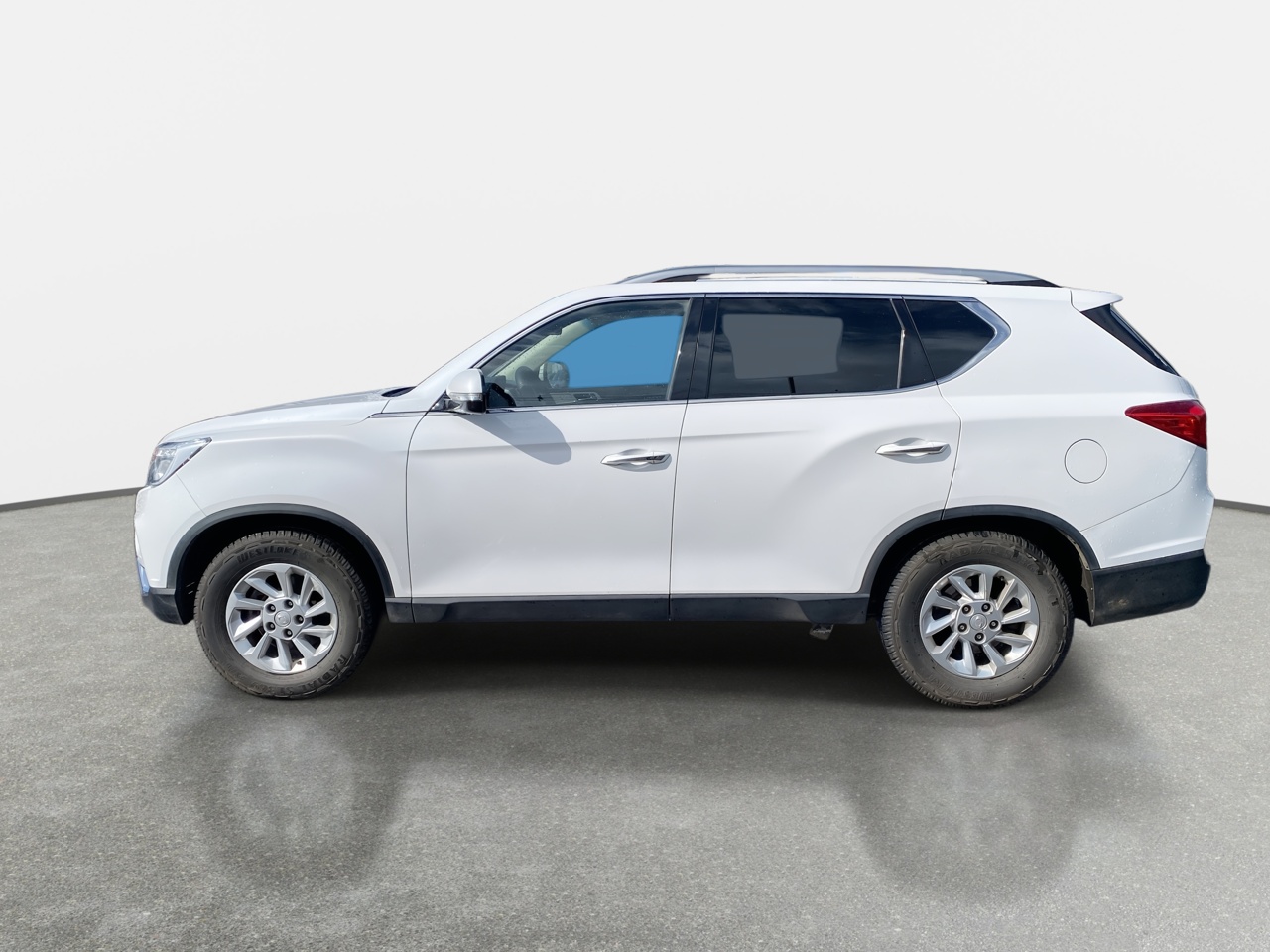 SSANGYONG - 4