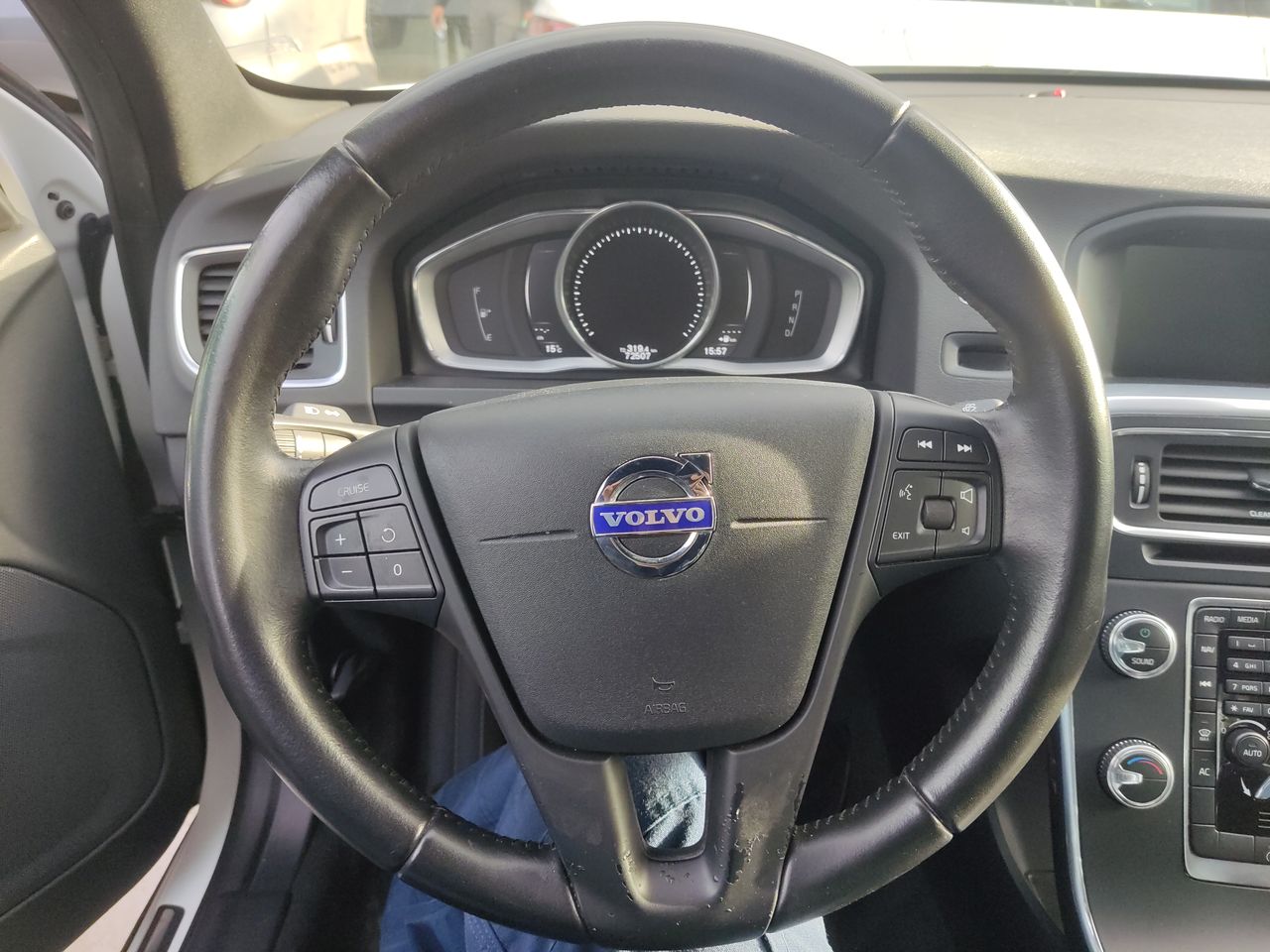 VOLVO - 30