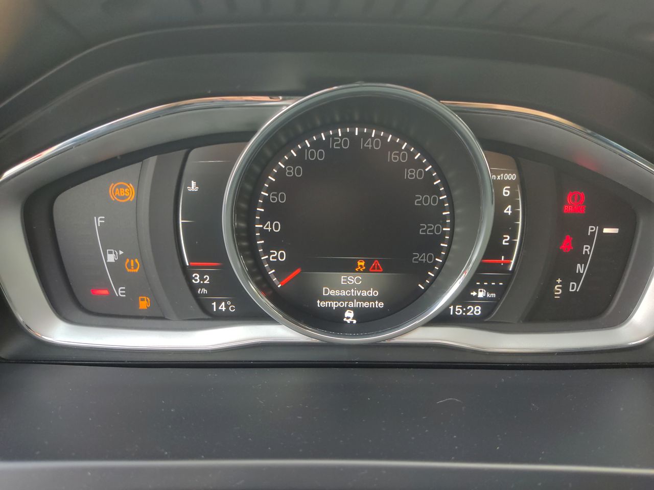 VOLVO - 32