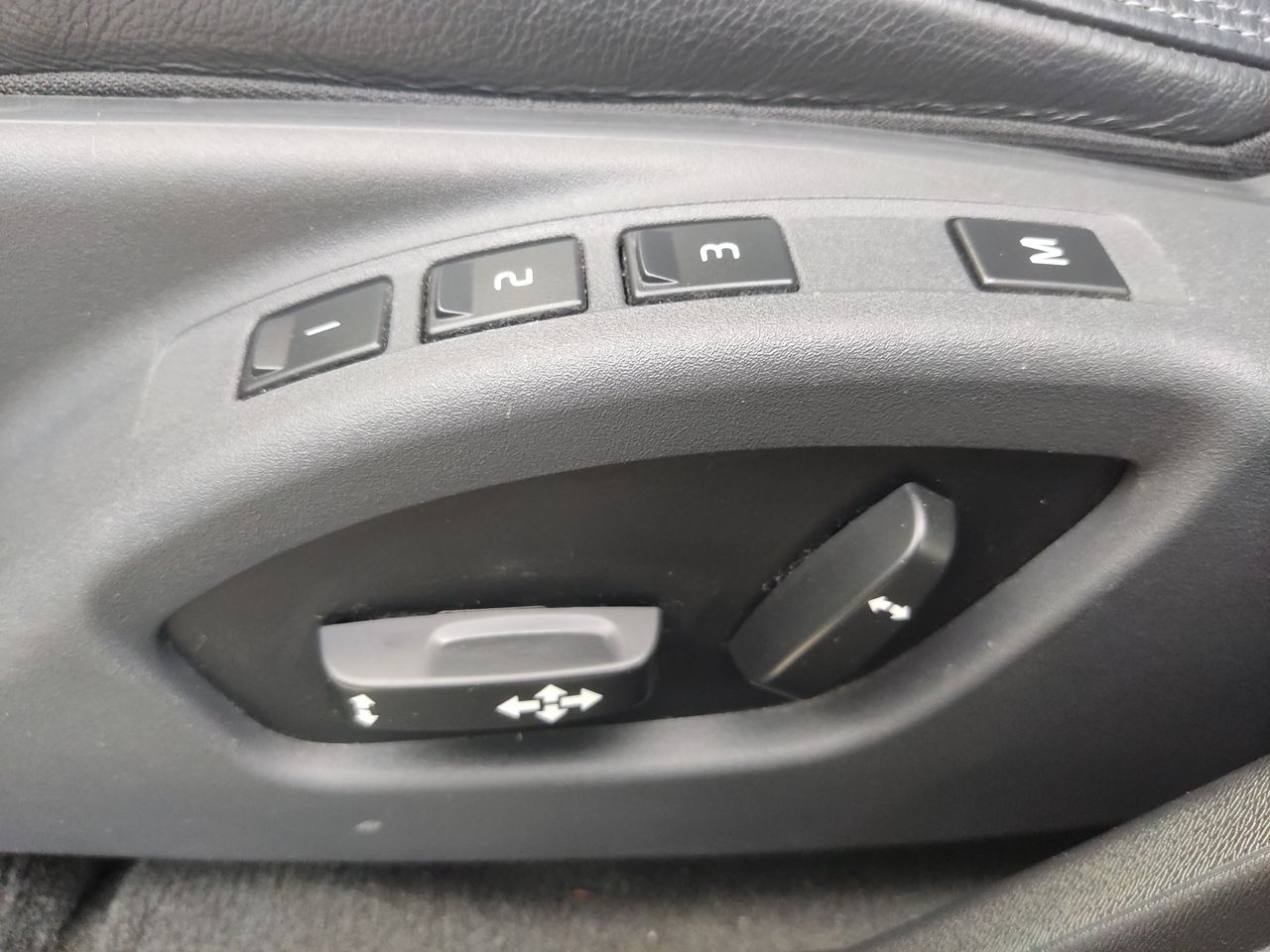 VOLVO - 28