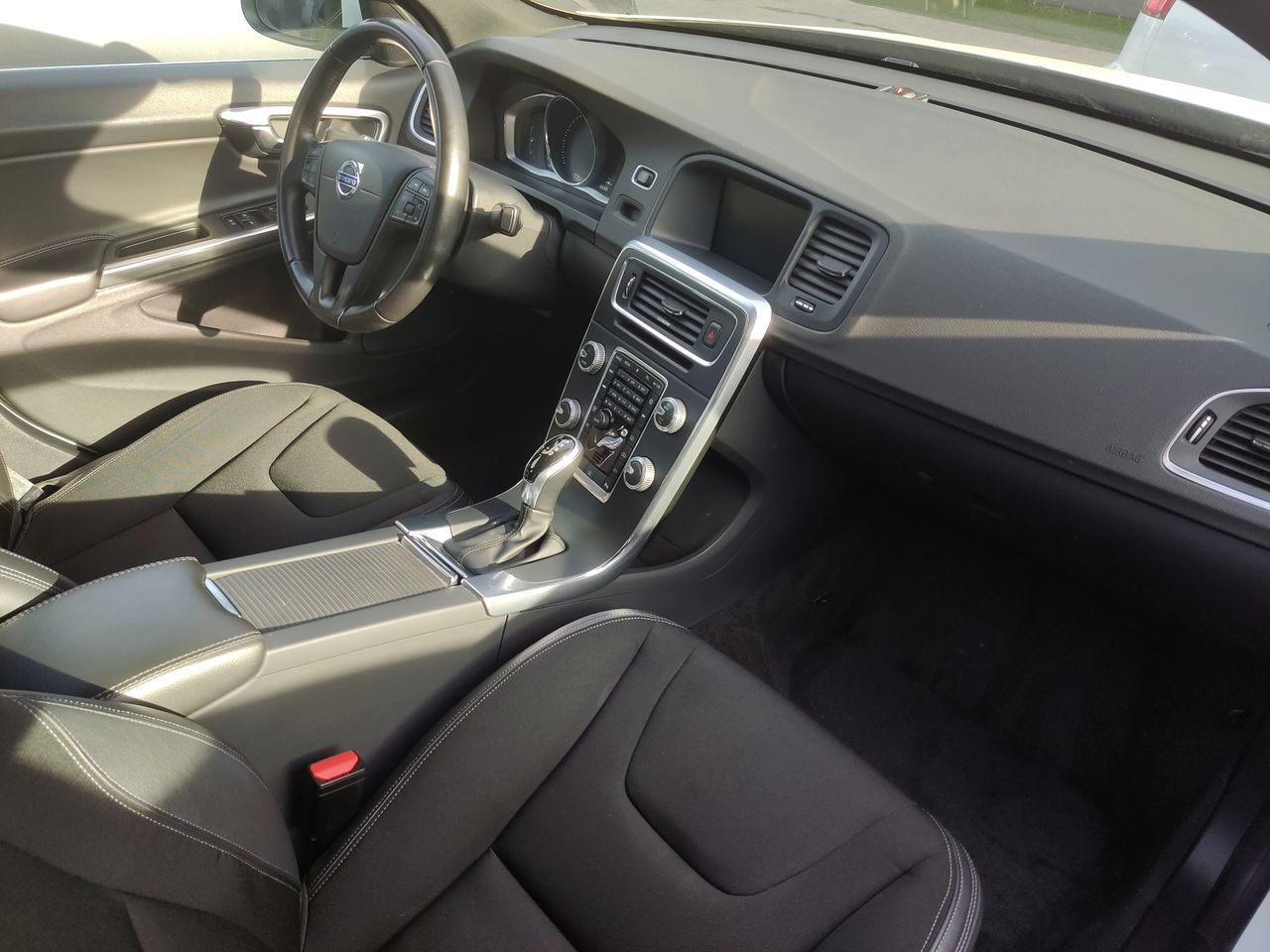 VOLVO - 20