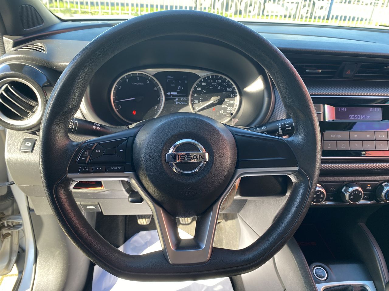 NISSAN - 24