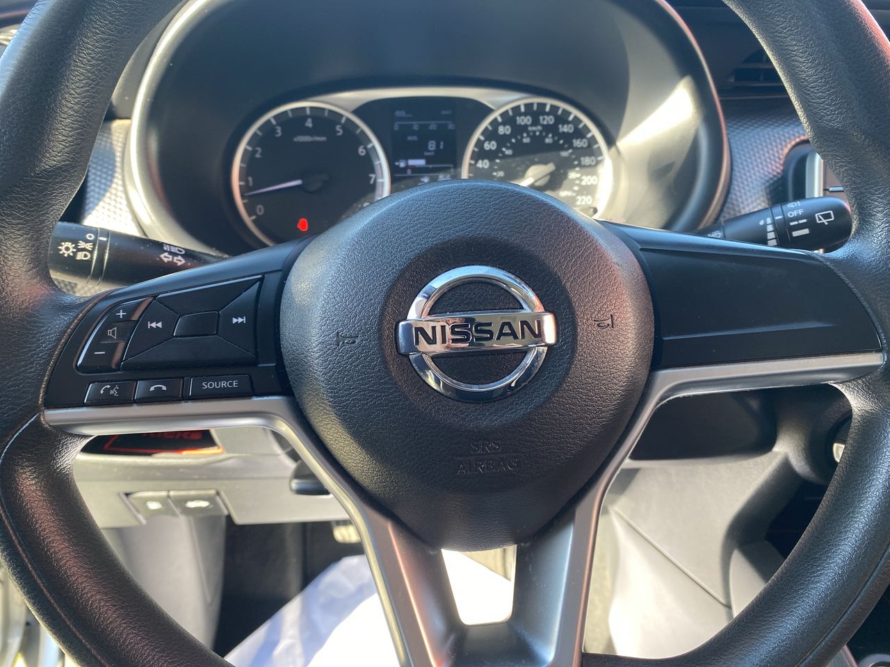 NISSAN - 25