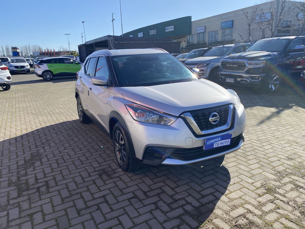 NISSAN - 2