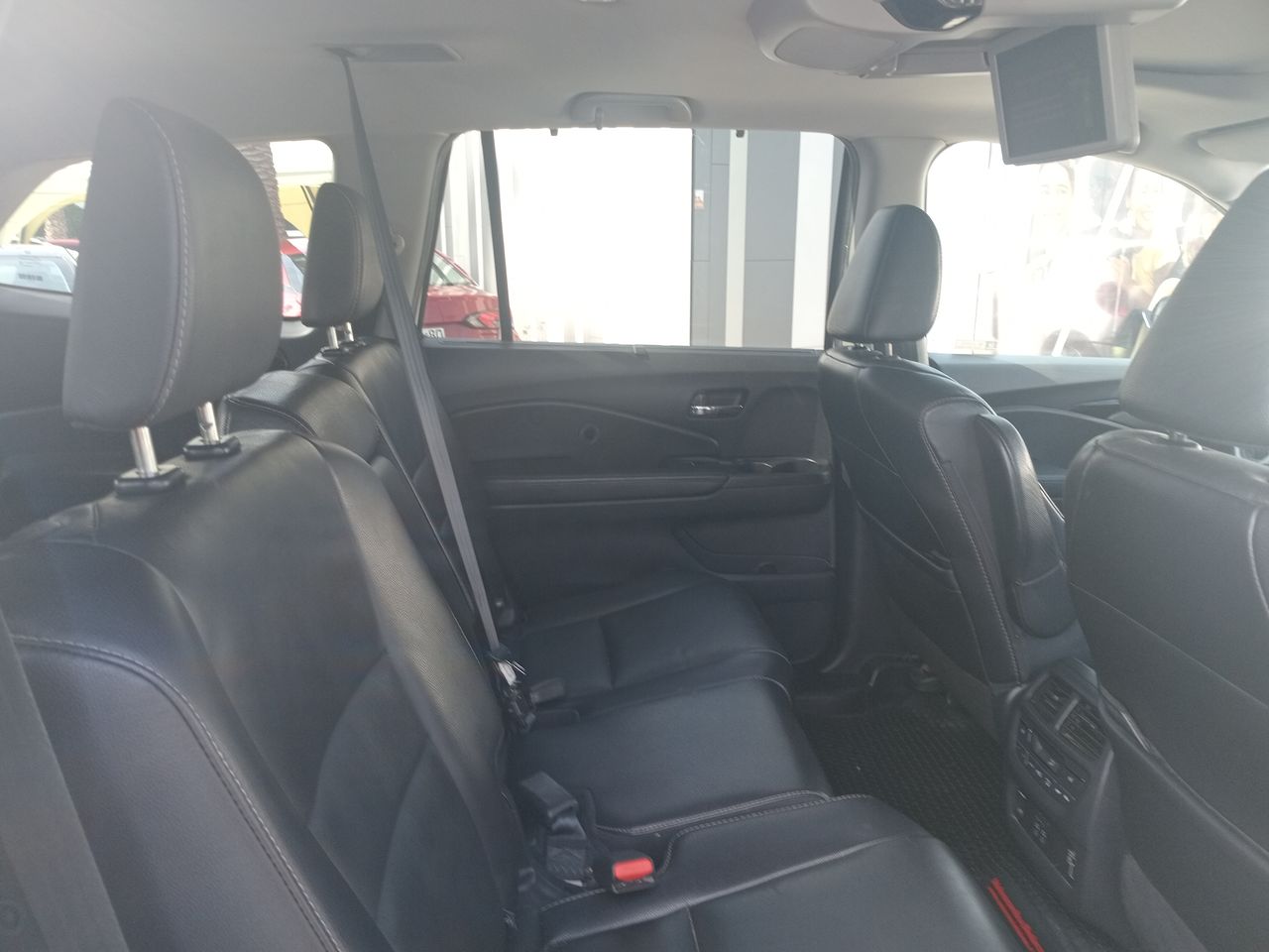 Honda Pilot — foto 14 de 37