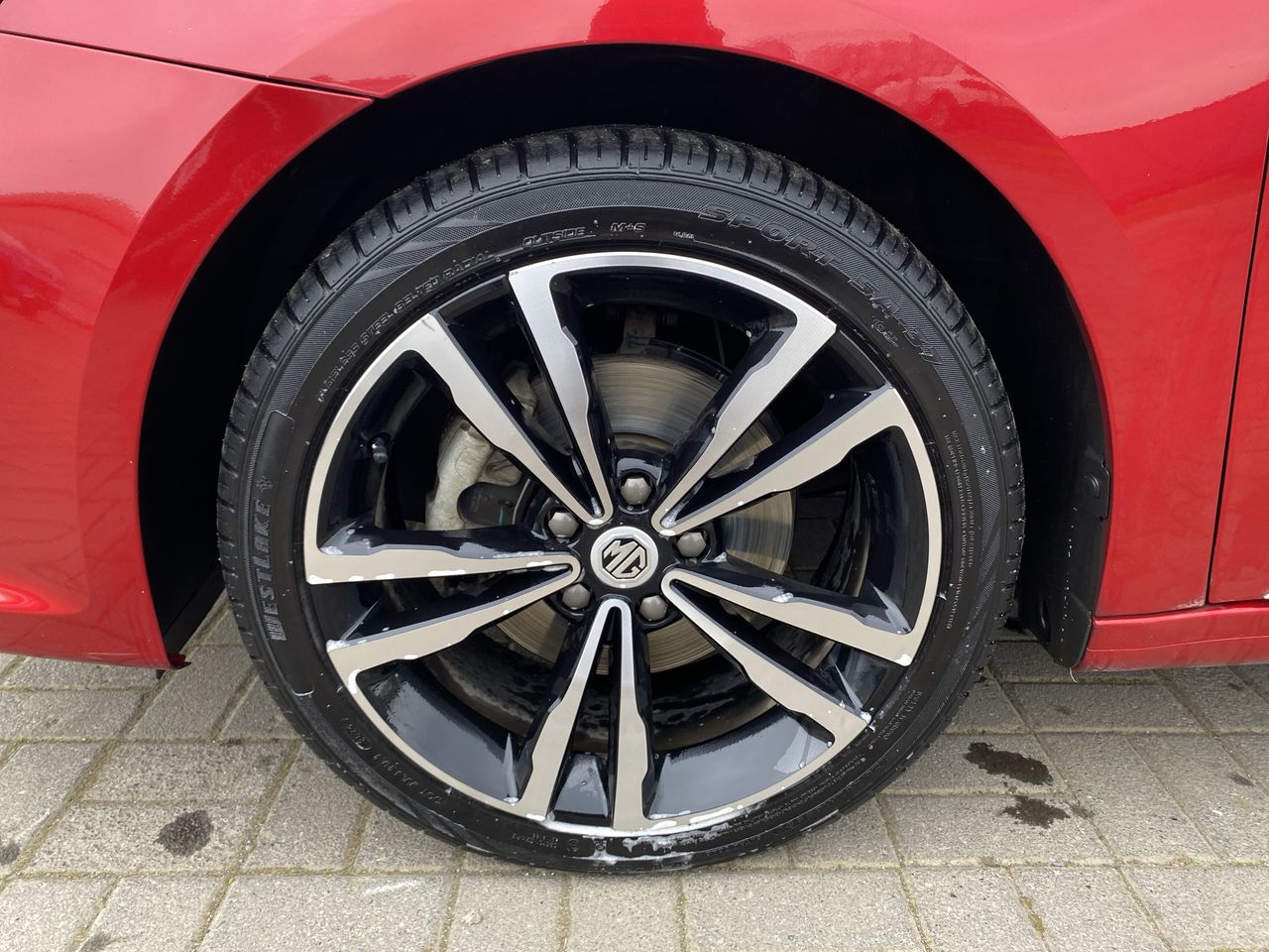 MG 6 — foto 10 de 29