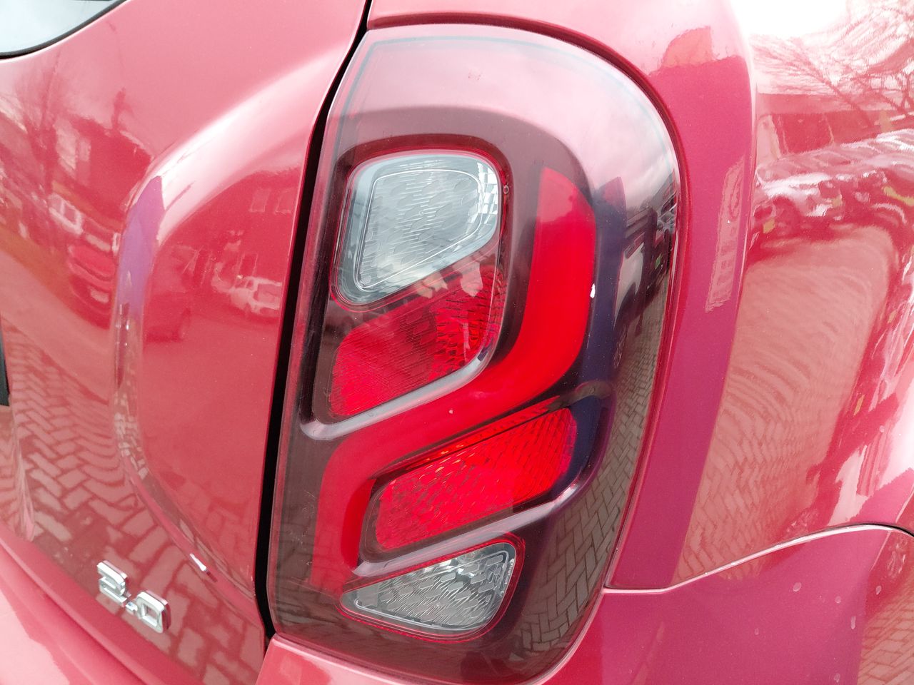Renault Duster — foto 10 de 24
