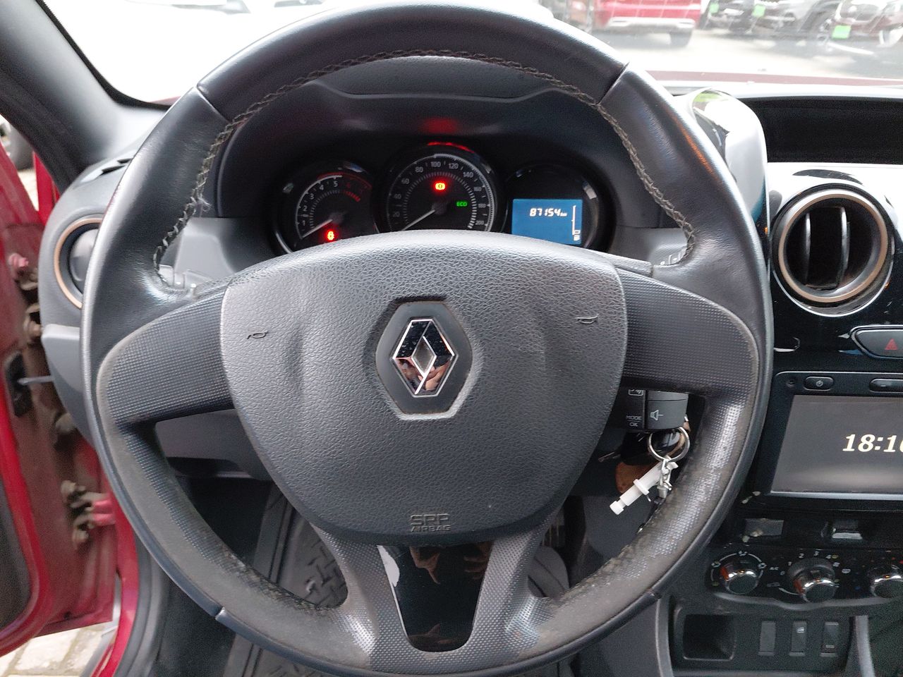 Renault Duster — foto 15 de 24