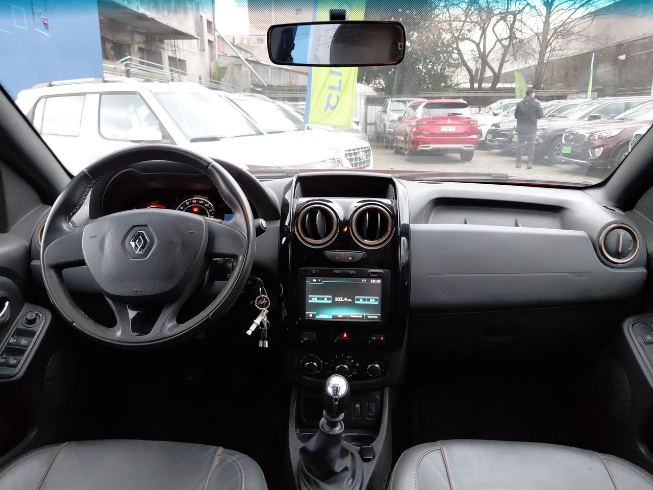 Renault Duster — foto 2 de 24