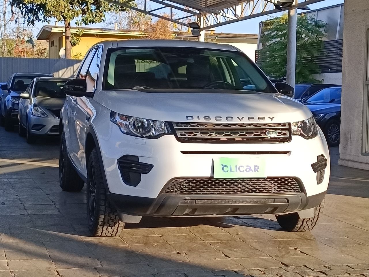 LAND ROVER - 1