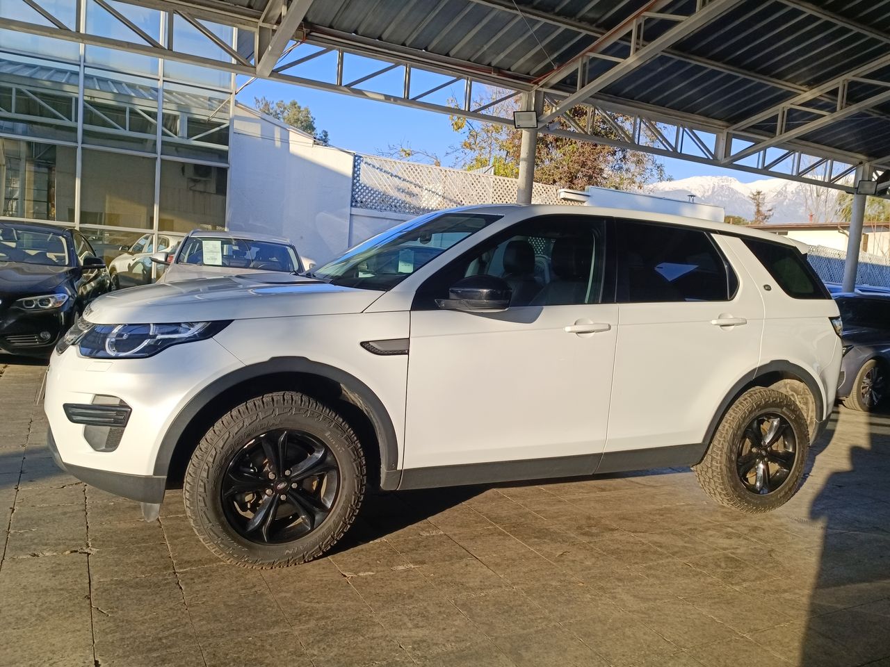 LAND ROVER - 3
