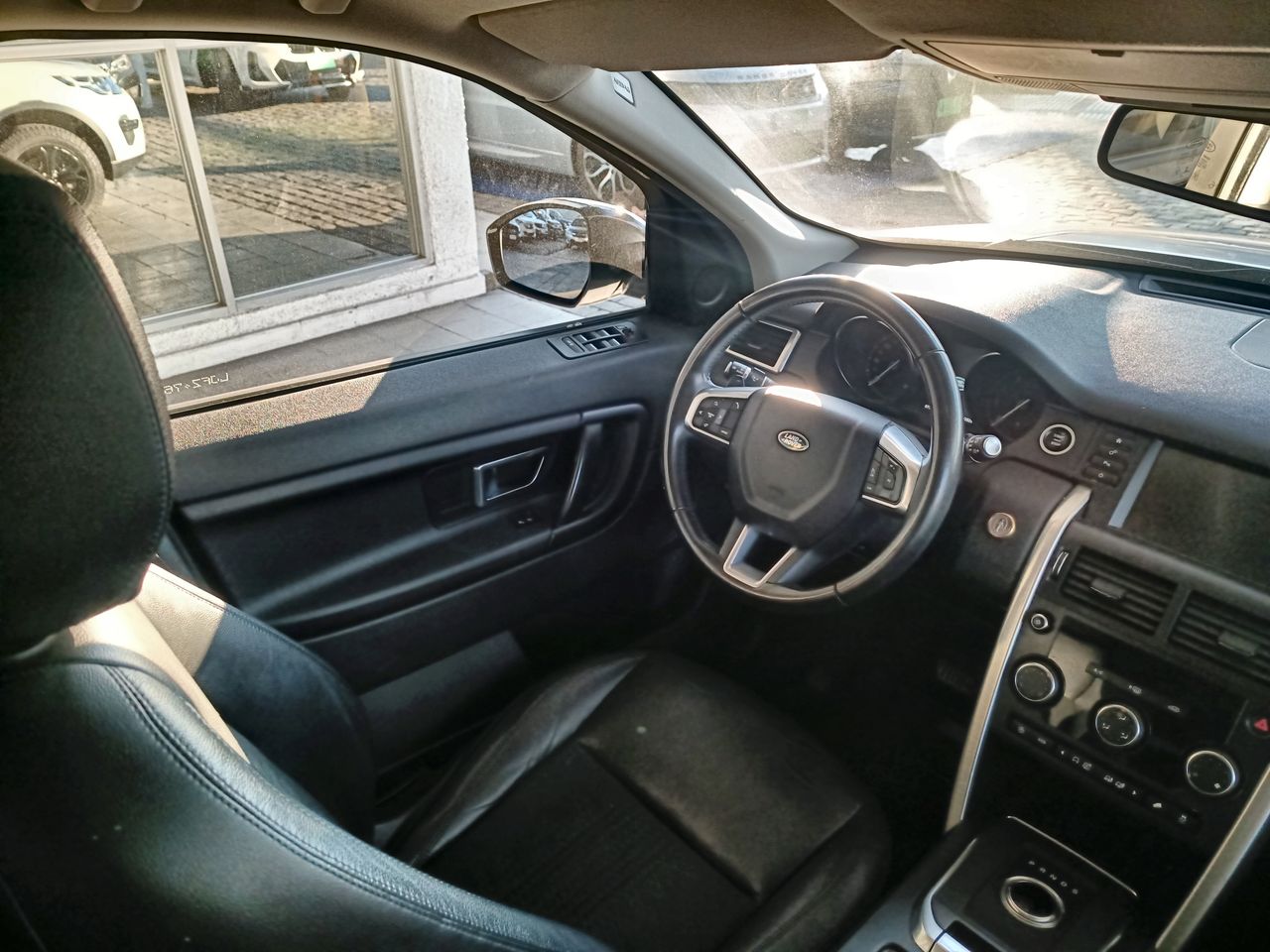 LAND ROVER - 16
