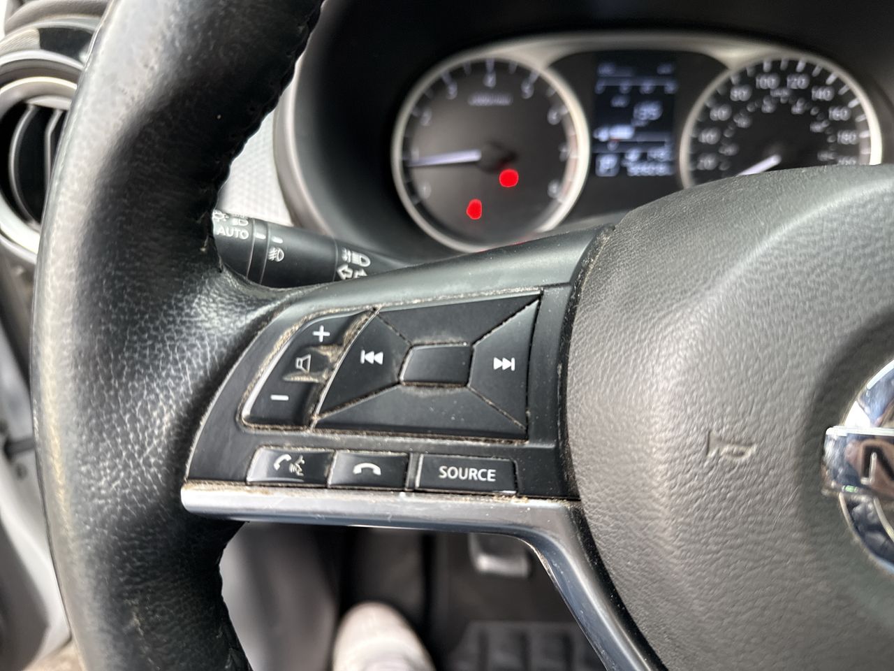 NISSAN - 18