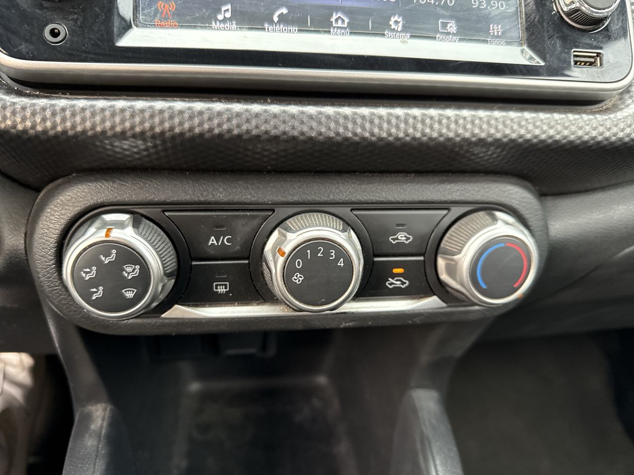 NISSAN - 21