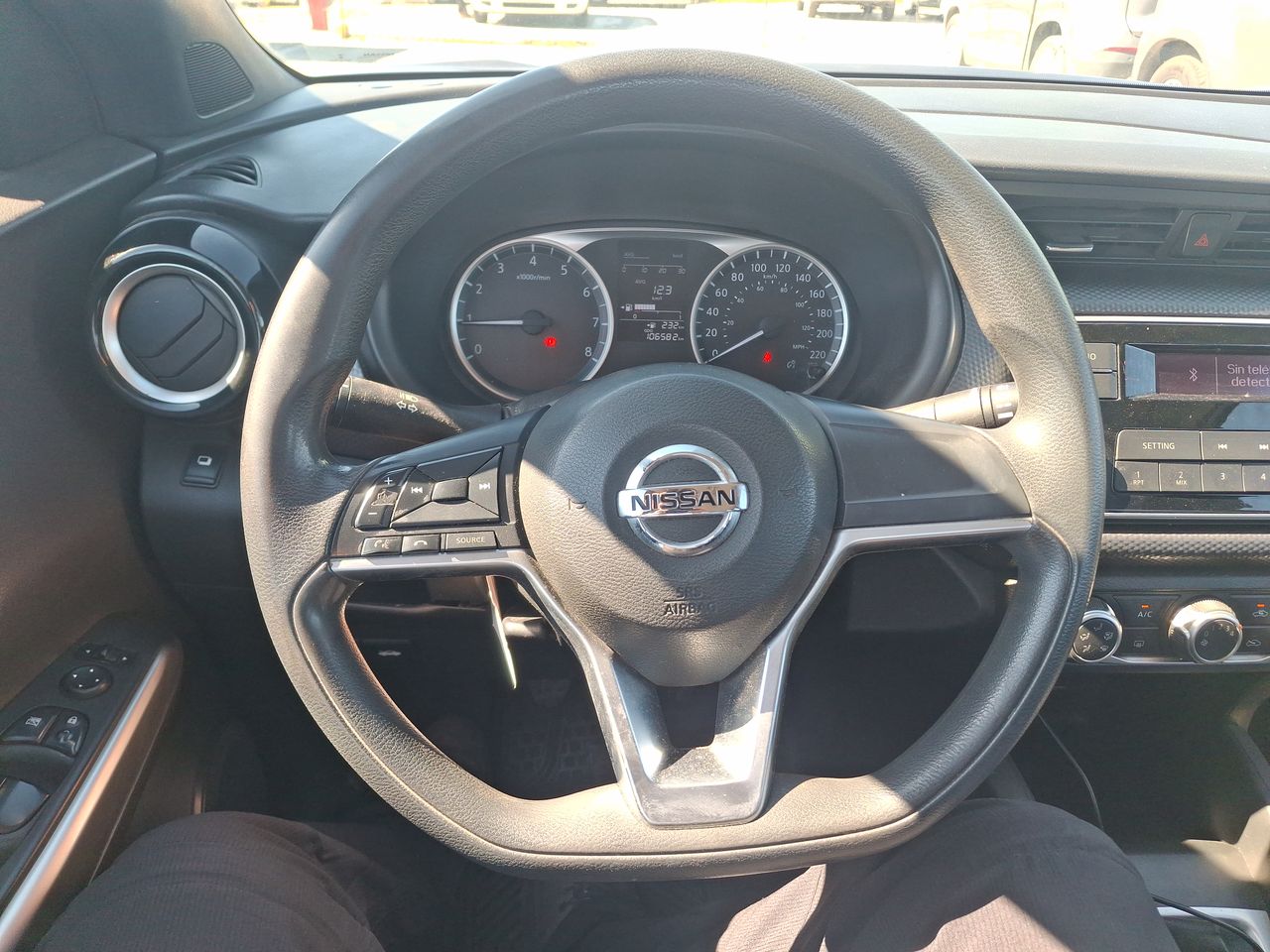 NISSAN - 22