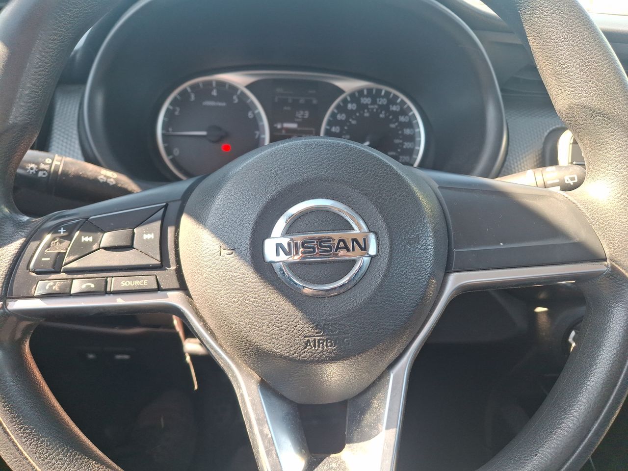 NISSAN - 23