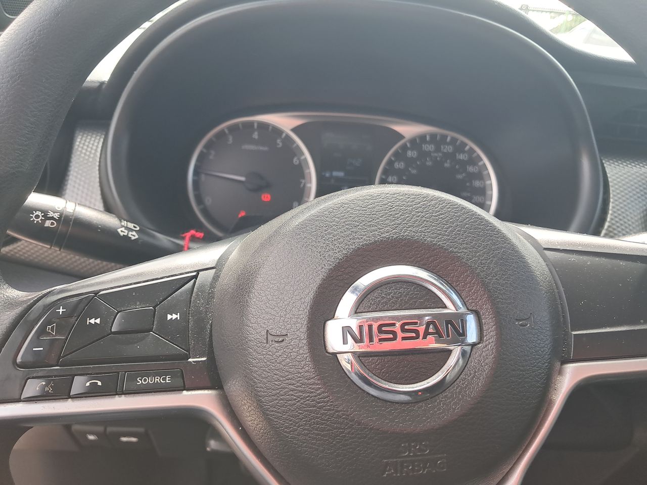 NISSAN - 26