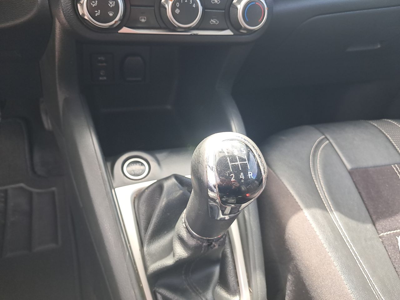 NISSAN - 30