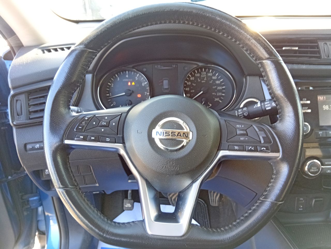 NISSAN - 23