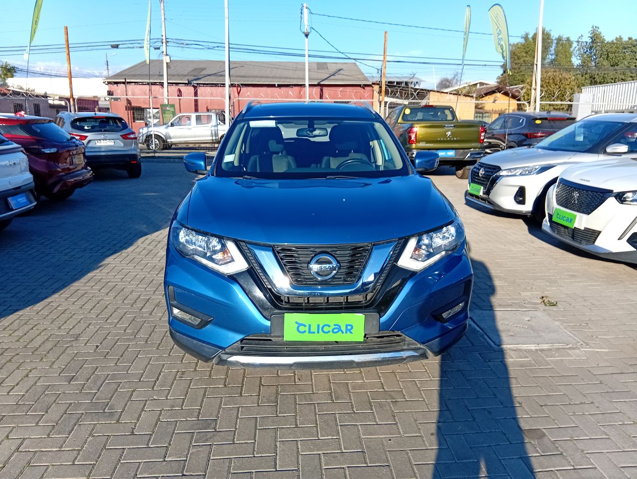 NISSAN - 2