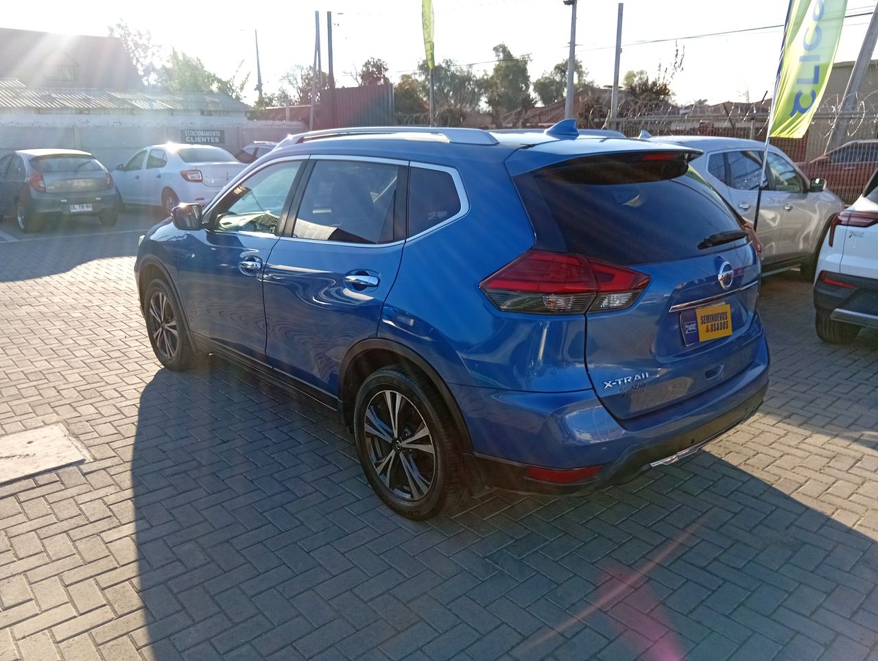 NISSAN - 5