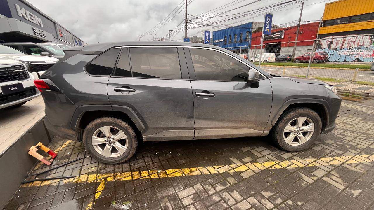 TOYOTA - 3