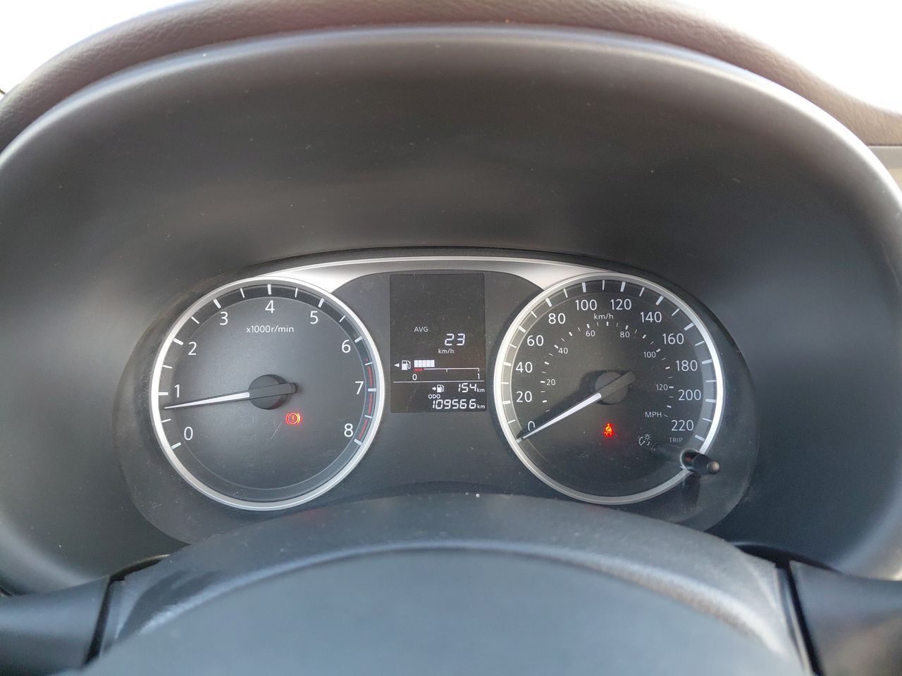NISSAN - 24