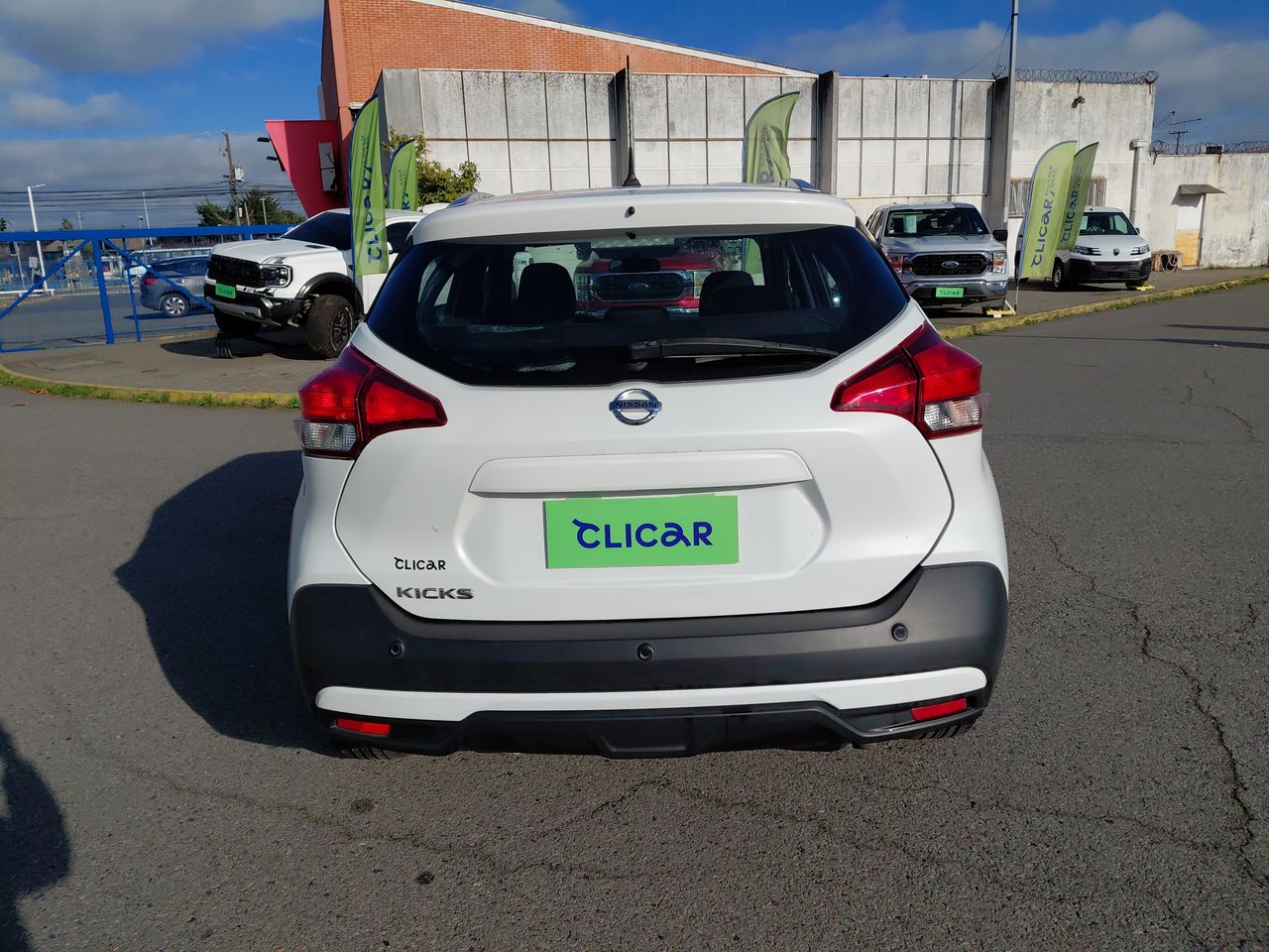 NISSAN - 6