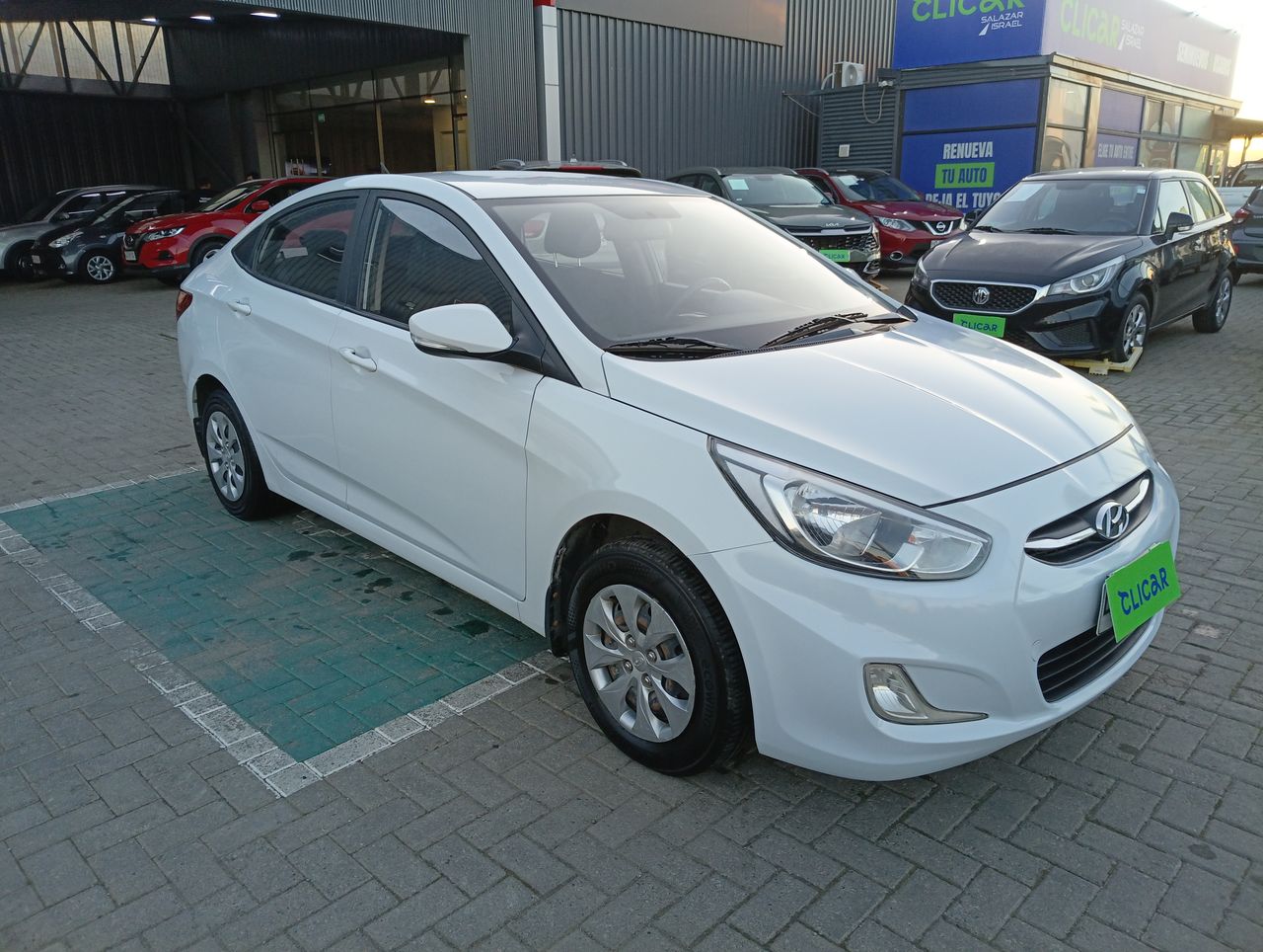 HYUNDAI - 1