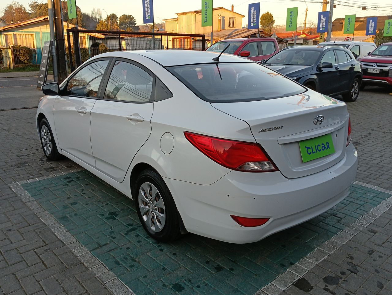 HYUNDAI - 5