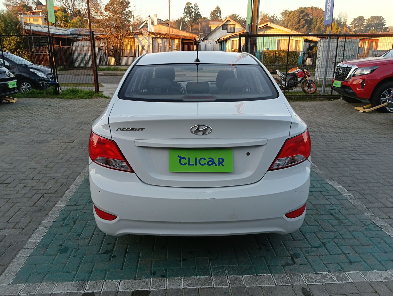 HYUNDAI - 6
