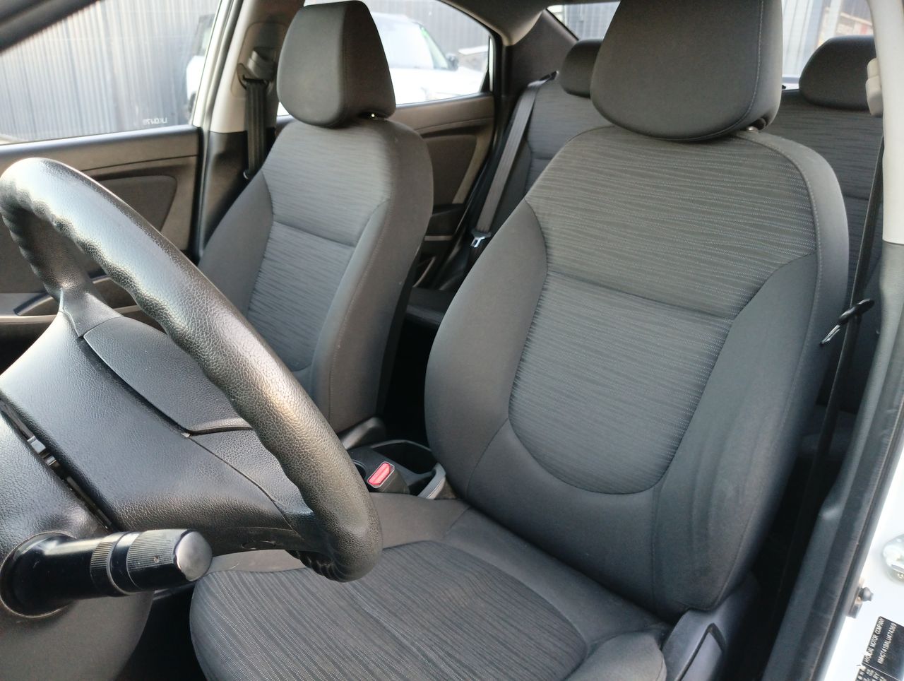 HYUNDAI - 16