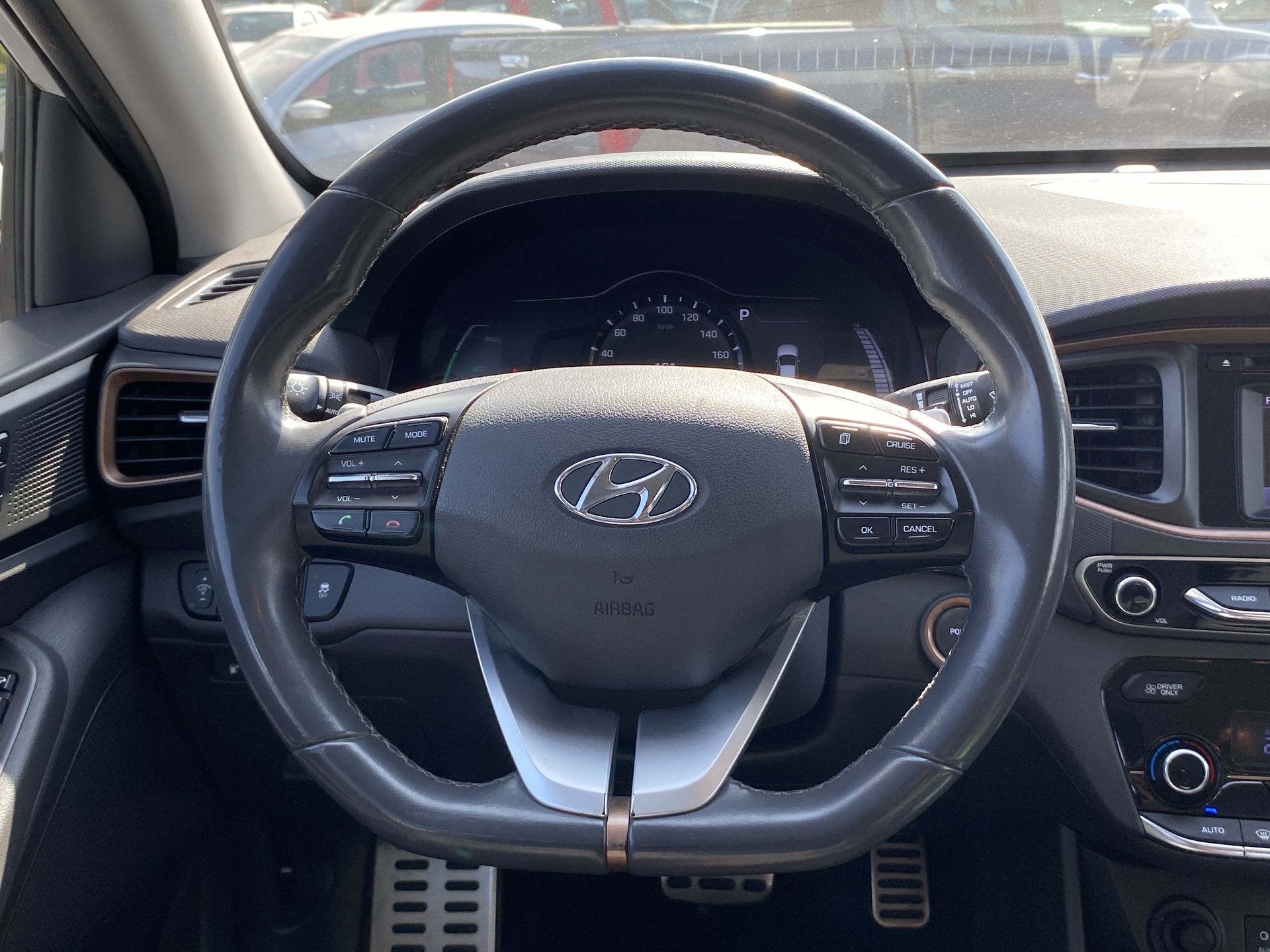 HYUNDAI - 21