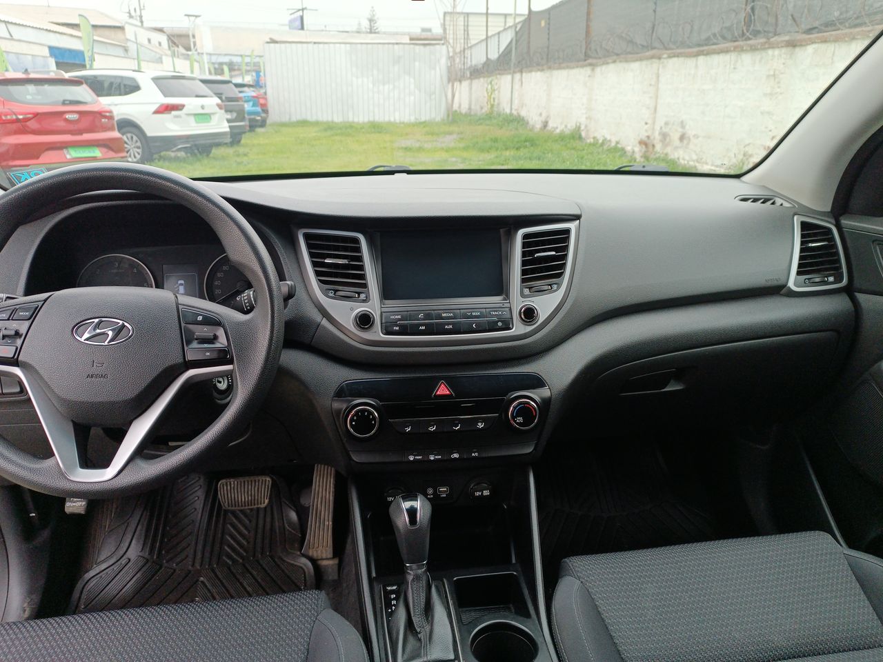 HYUNDAI - 33