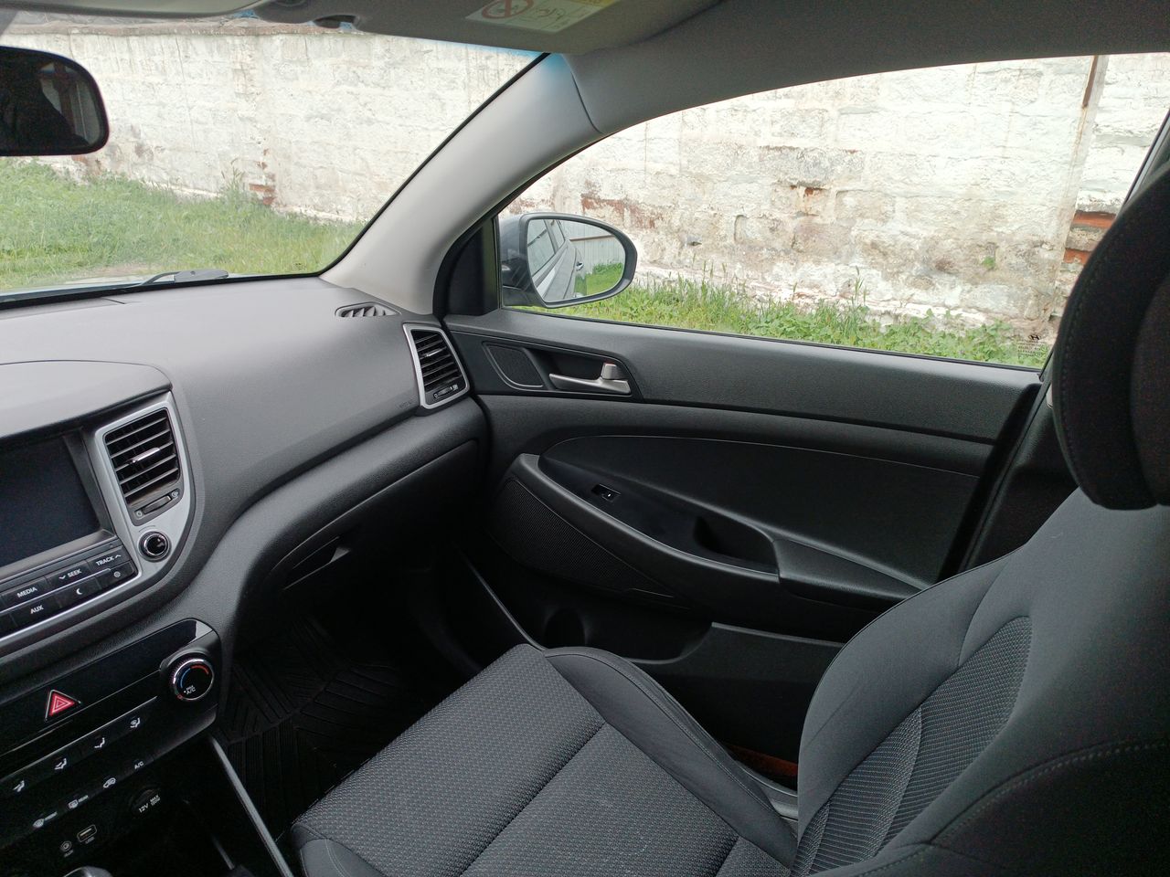 HYUNDAI - 10