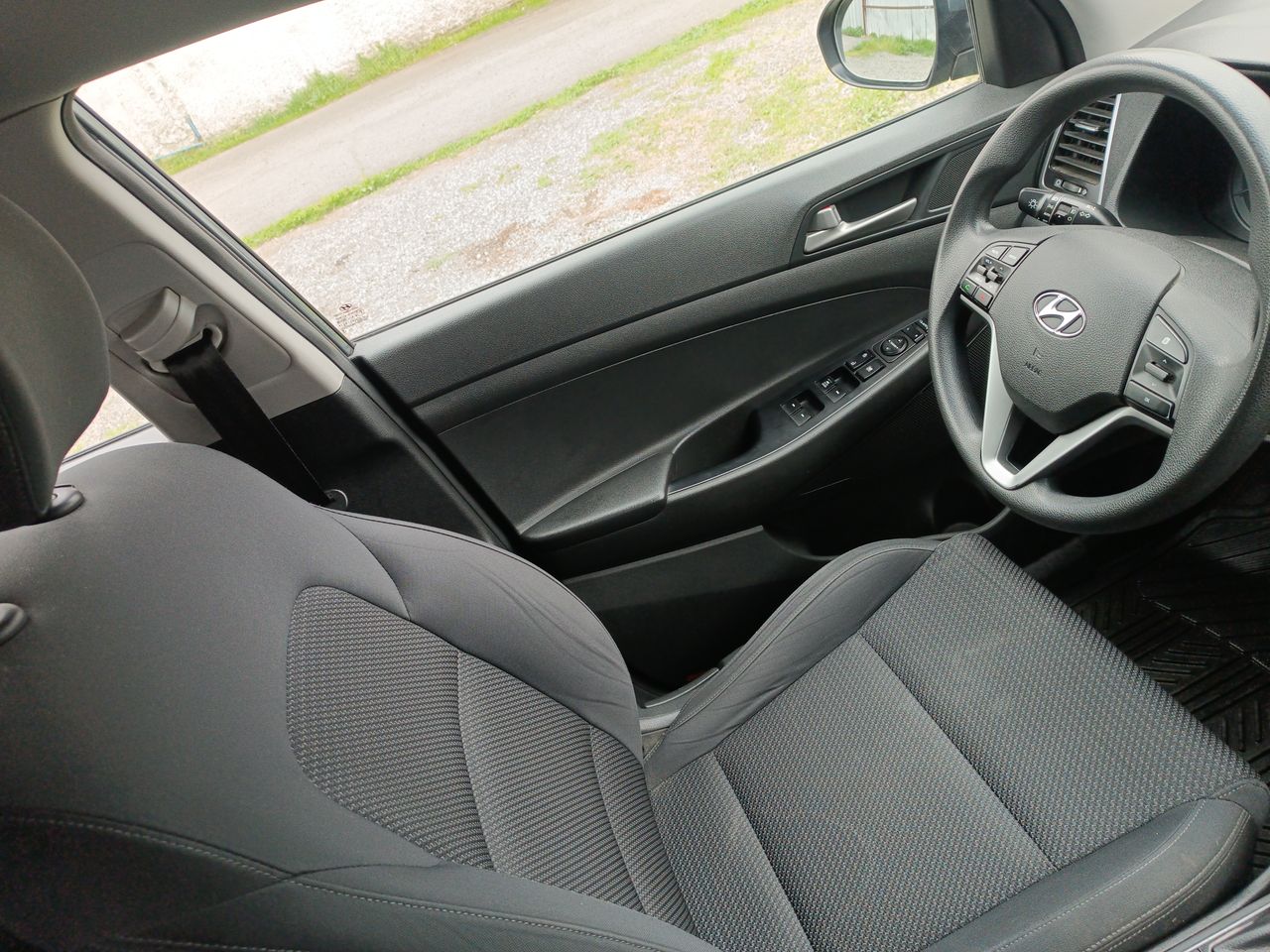HYUNDAI - 16