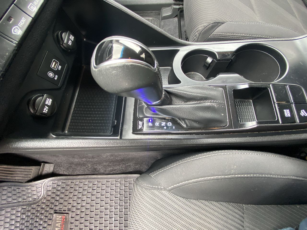 HYUNDAI - 30