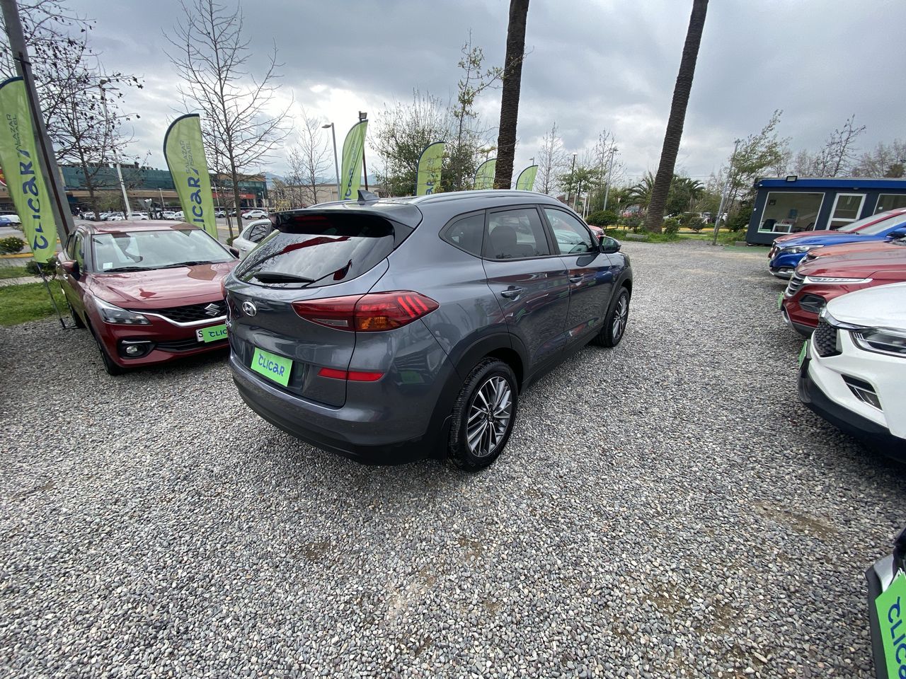 HYUNDAI - 7