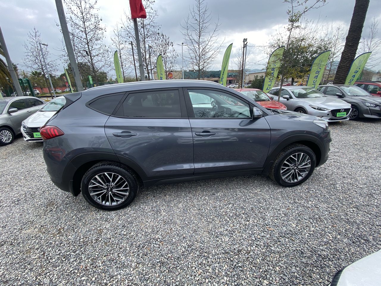 HYUNDAI - 8