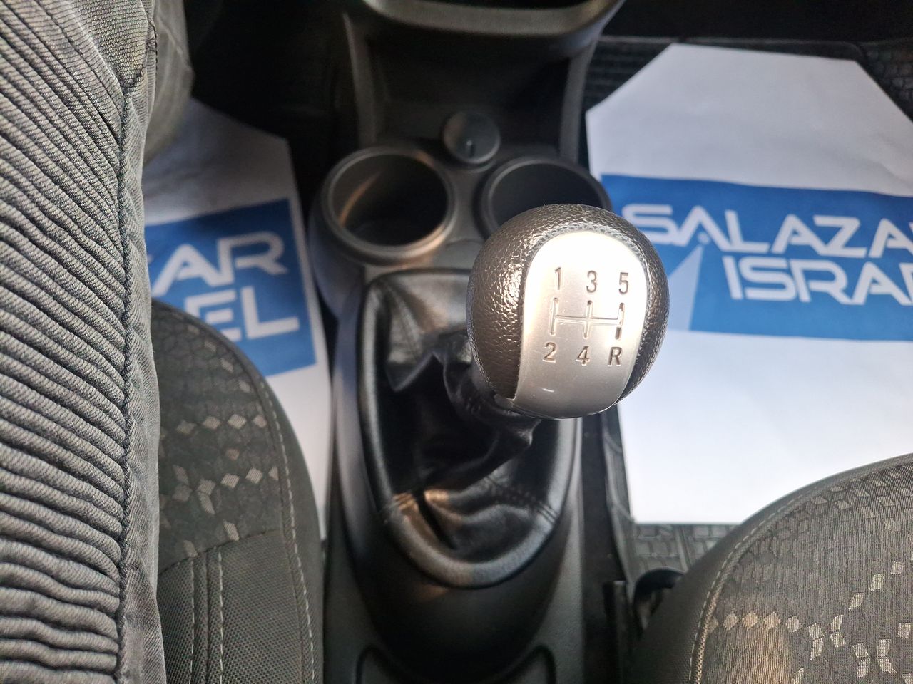 CHEVROLET - 27